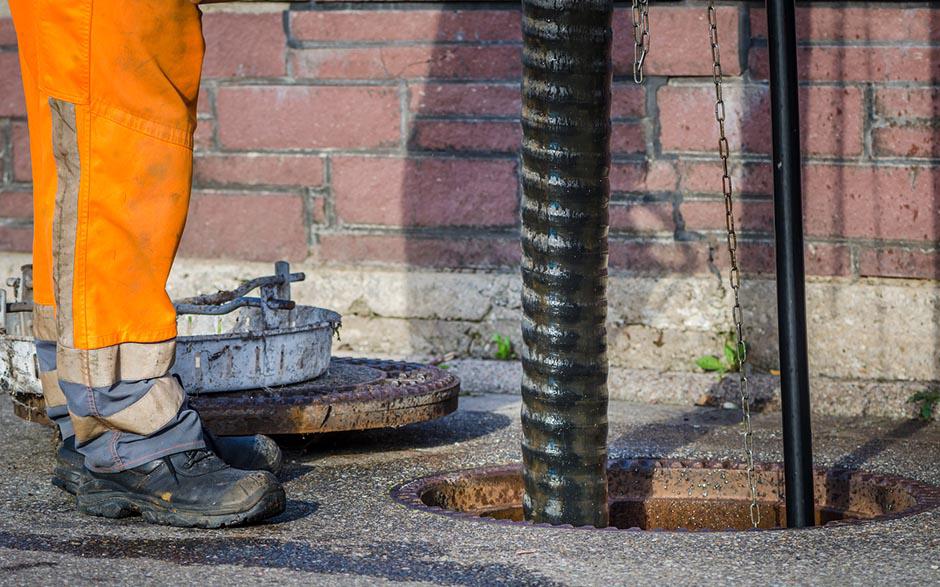 comment déboucher canalisation Ivors